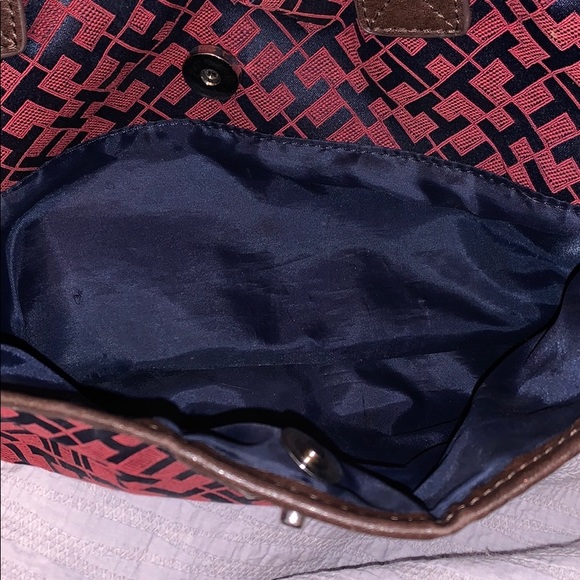 Tommy hilfiger purse - Picture 3 of 8